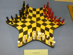 3人チェス 英国